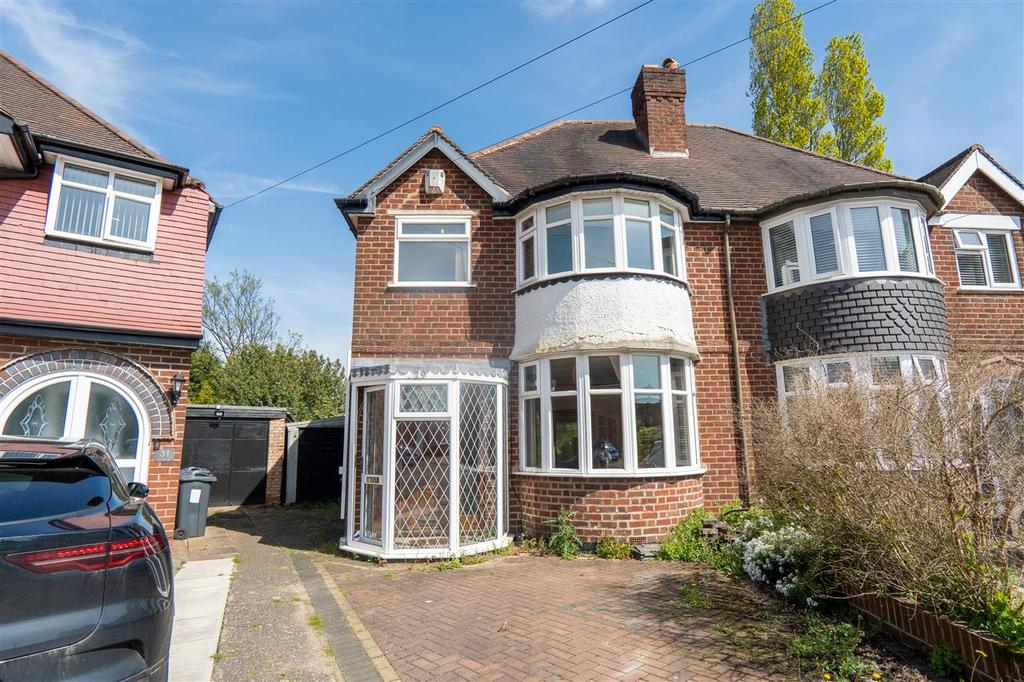 Yardley, Birmingham B25 3 bed semidetached house for sale £249,950