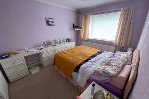 235 Rowood Drive, Solihull, B92 9LG