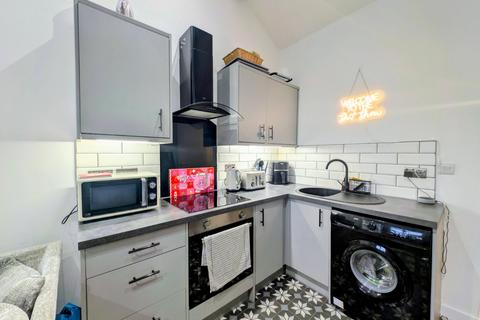 undefined, Flanshaw Lane, Wakefield, West Yorkshire, UK, WF2