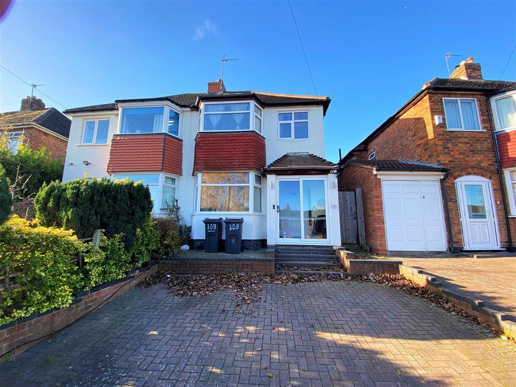 South Yardley, Birmingham B26 3 bed semidetached house for sale £280,000