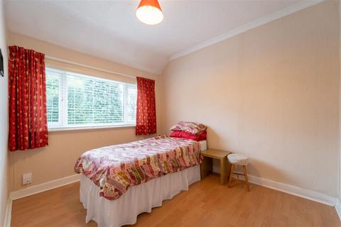 64 Clinton Road, Shirley, Solihull, B90 4RG
