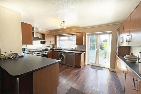 79 Chamberlain Crescent, Shirley, Solihull, B90 2DQ
