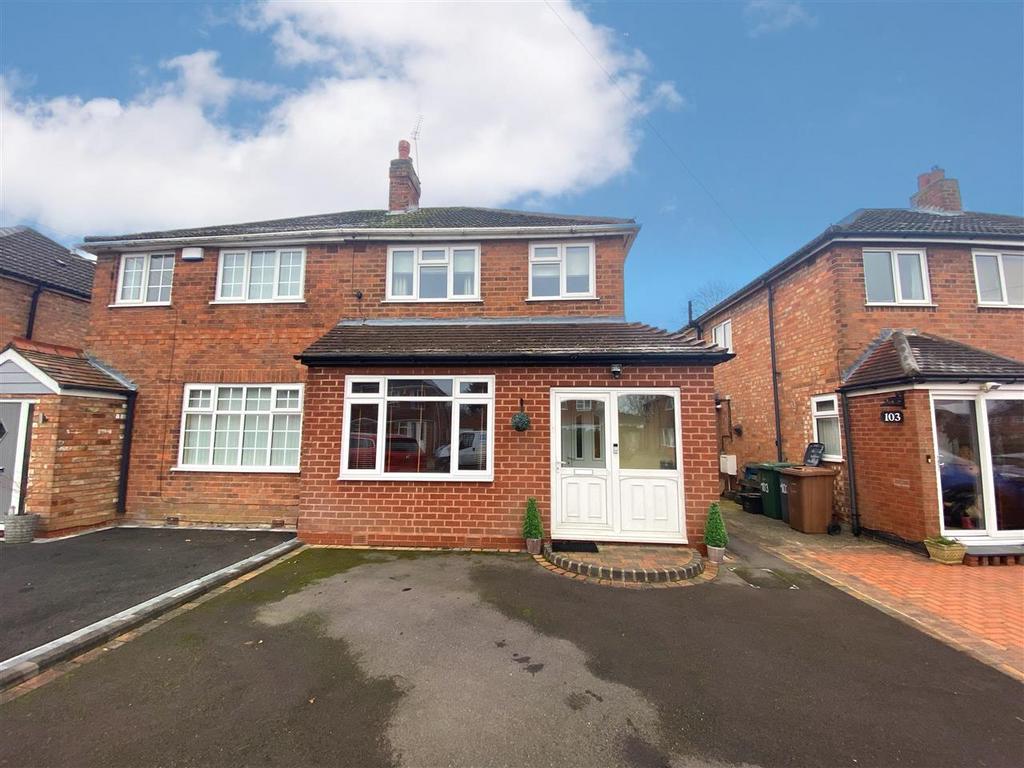Shirley, Solihull B90 3 bed semidetached house for sale £299,950
