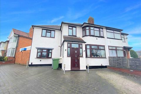 195 Stroud Road, Shirley, Solihull, B90 2LA