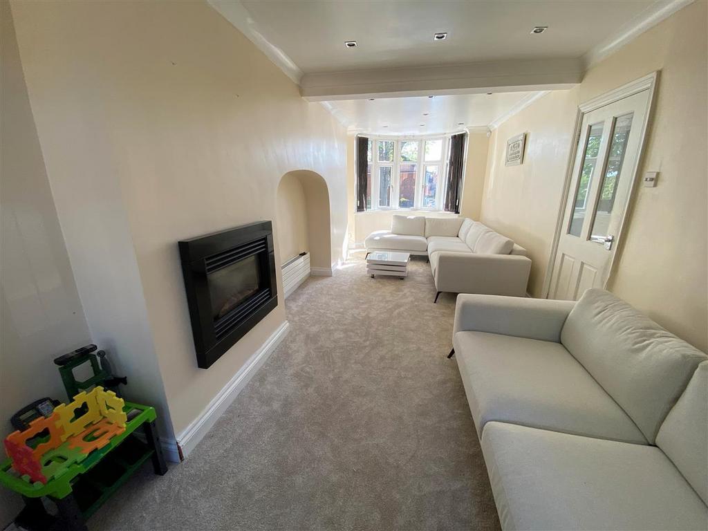 Through Lounge