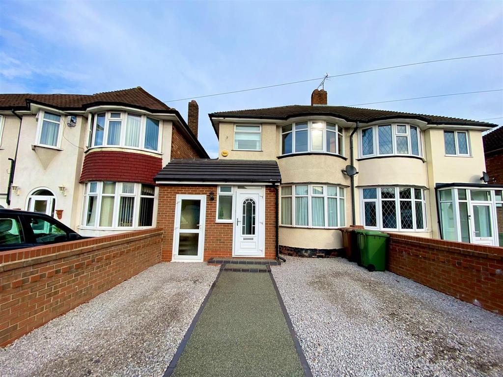 Solihull, Solihull B92 3 bed semidetached house for sale £345,000