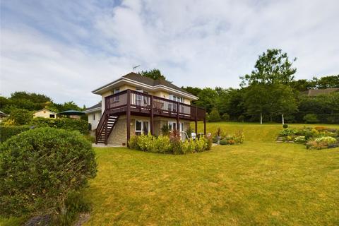11 Bowood Park, Lanteglos, Camelford, PL32 9LA