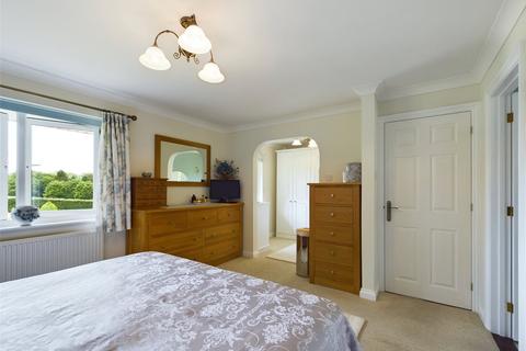11 Bowood Park, Lanteglos, Camelford, PL32 9LA