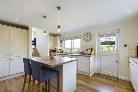 11 Bowood Park, Lanteglos, Camelford, PL32 9LA
