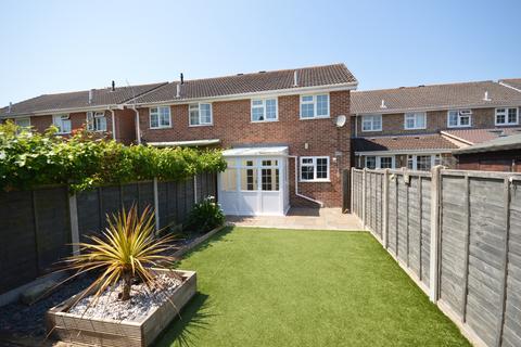 3 bedroom semi-detached house to rent, Samber Close, Lymington, Hampshire, SO41