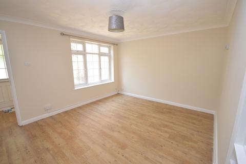 3 bedroom semi-detached house to rent, Samber Close, Lymington, Hampshire, SO41