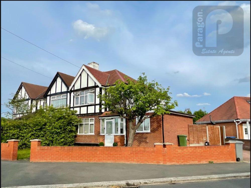 Preston Hill, Kenton, Harrow Middlesex, HA3 4 bed semidetached house