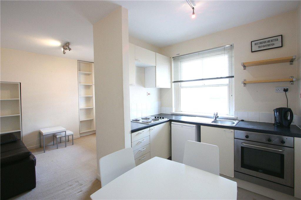 Living Room/Kitchen