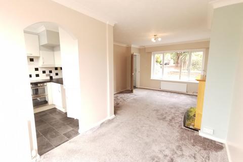 3 bedroom house to rent, Springfield Avenue, Morley, Leeds, West Yorkshire, LS27