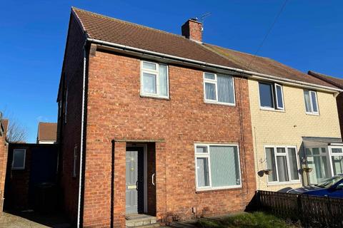 3 bedroom semi-detached house to rent, Woolsington Road, North Shields. NE29 8RU.  * NEWLY REFURBISHED *