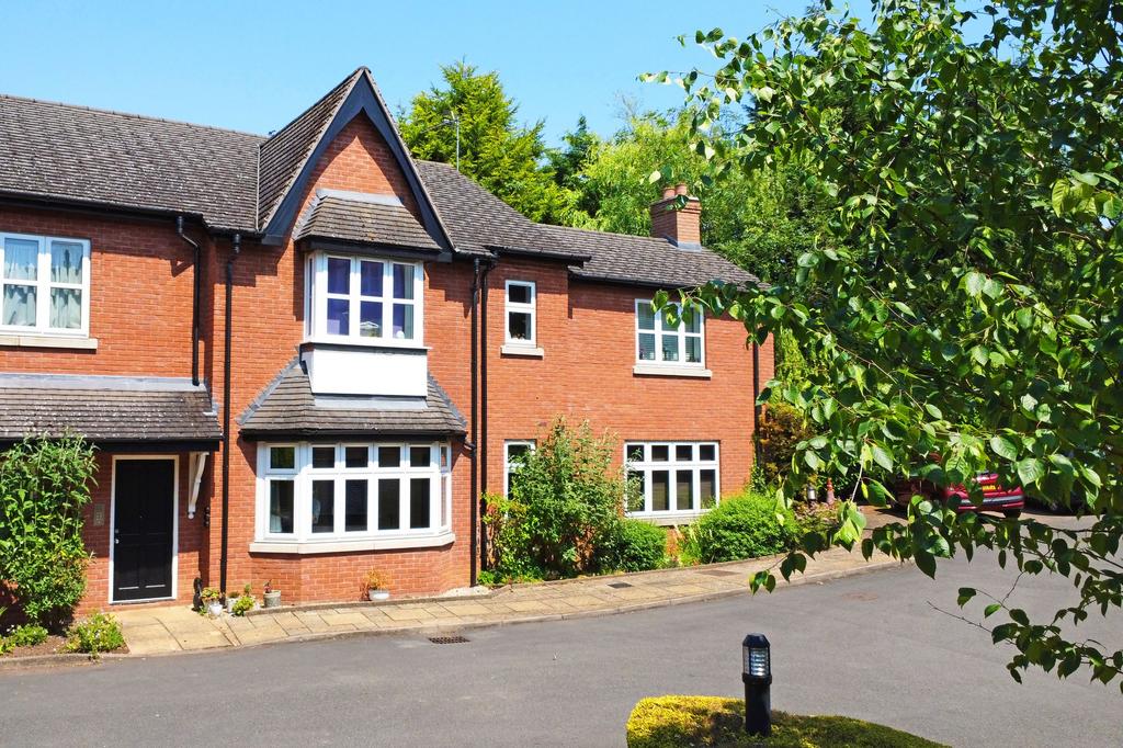 Station Road, Dorridge, B93 2 bed apartment £295,000