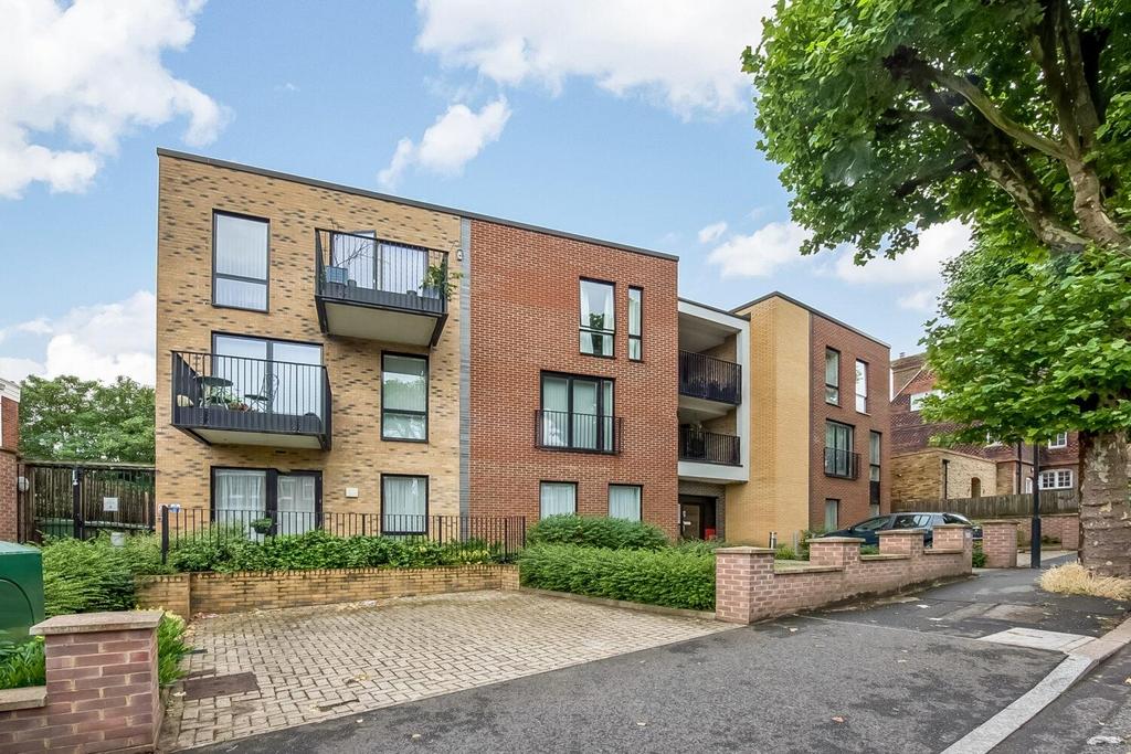 Thornlaw Road, West Norwood, London, SE27 2 bed retirement property for