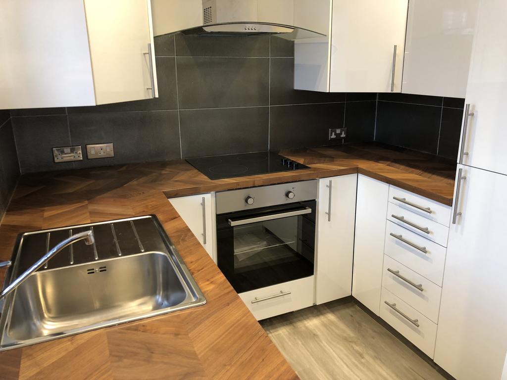 Orford Green, Warrington, WA2 2 bed flat £695 pcm (£160 pw)