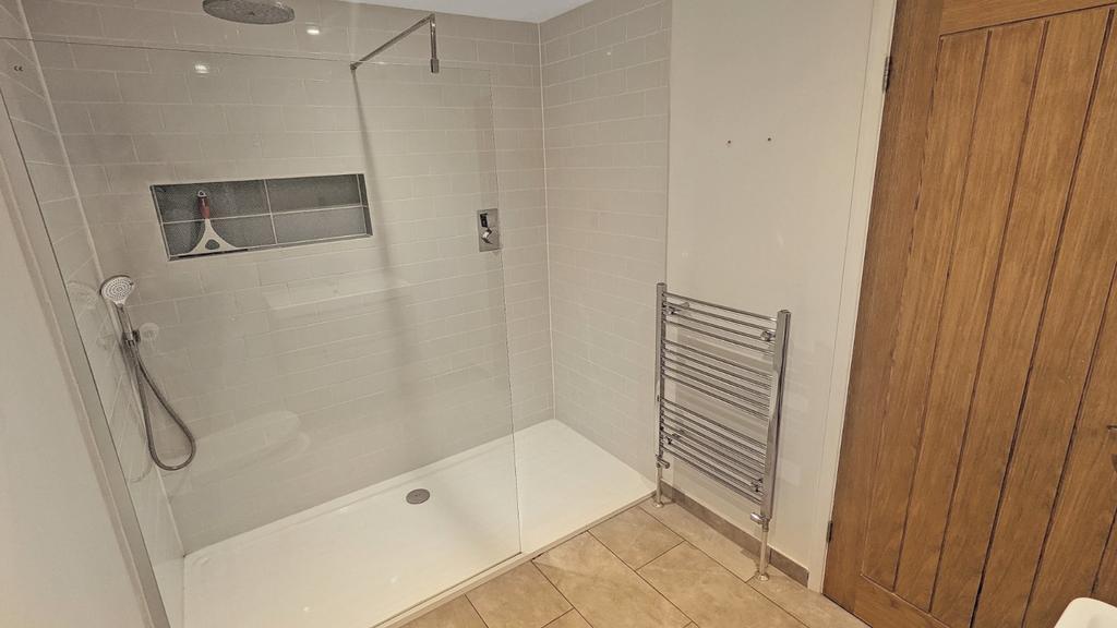 Ensuite Shower Rm