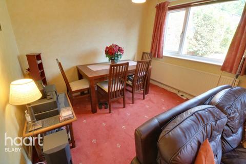 3 bedroom terraced house for sale - Sonning Way, Leicester