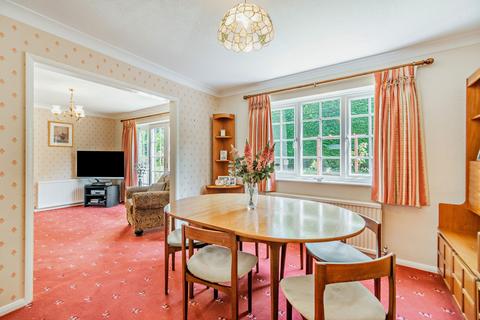 1 Swallow Close, Rickmansworth, WD3 7DZ