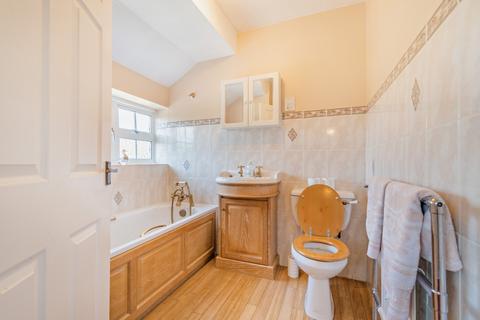 1 Swallow Close, Rickmansworth, WD3 7DZ