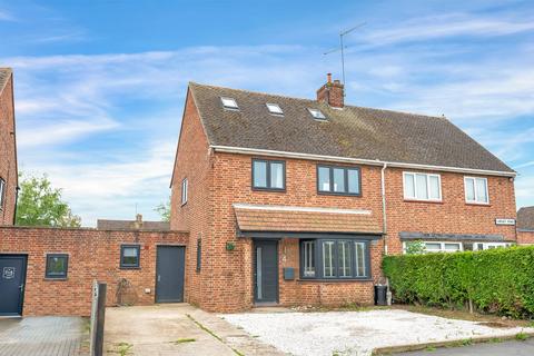 3 bedroom semi-detached house for sale - Lindsey Road, Stamford, PE9