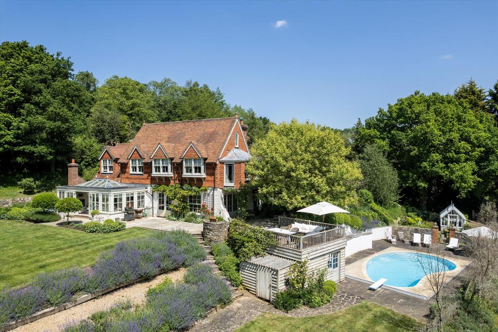 Mill Lane, Chiddingfold, Godalming, Surrey, GU8. 7 bed detached house
