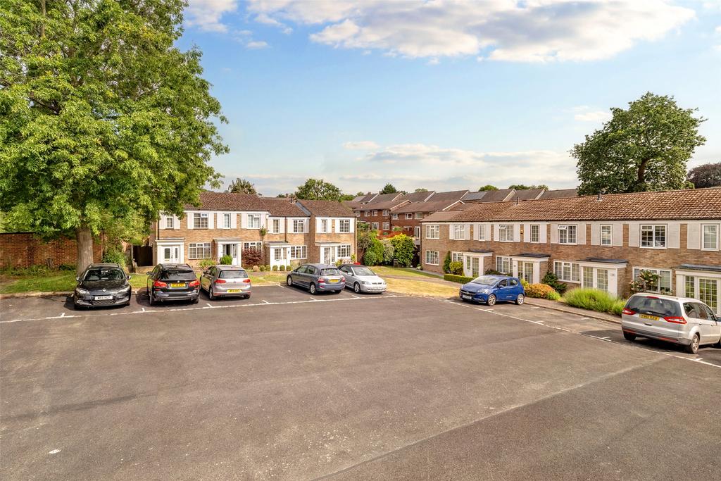 Goodwood Road, Redhill, RH1 3 bed end of terrace house for sale £450,000