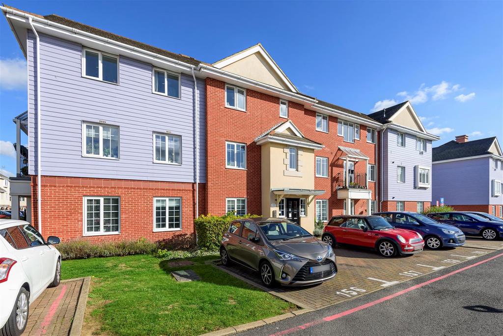 Coleridge Drive, Ruislip HA4 1 bed apartment £315,000