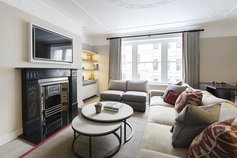 undefined, King Street, Covent Garden, WC2E