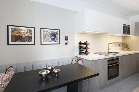 undefined, King Street, Covent Garden, WC2E