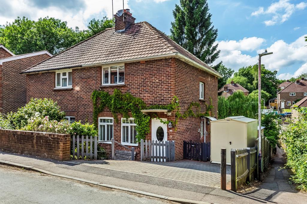 Woodside Road, Rusthall, Tunbridge Wells TN4 8PY 3 bed semidetached