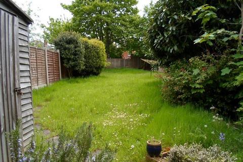 1 bedroom in a house share to rent, Shillito Road, Parkstone
