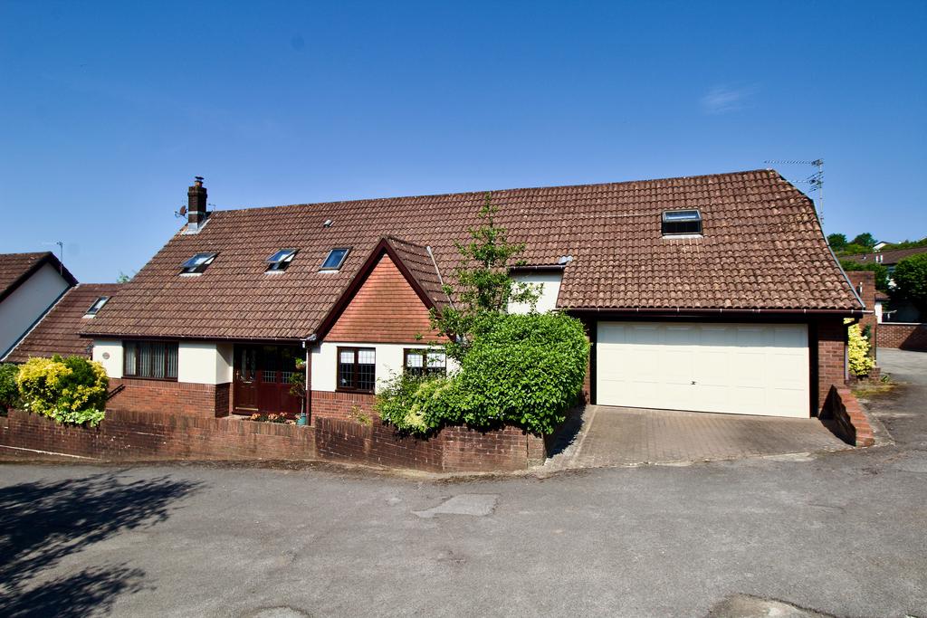 Chartwell Court, Pentyrch CF15 5 bed detached house for sale £800,000