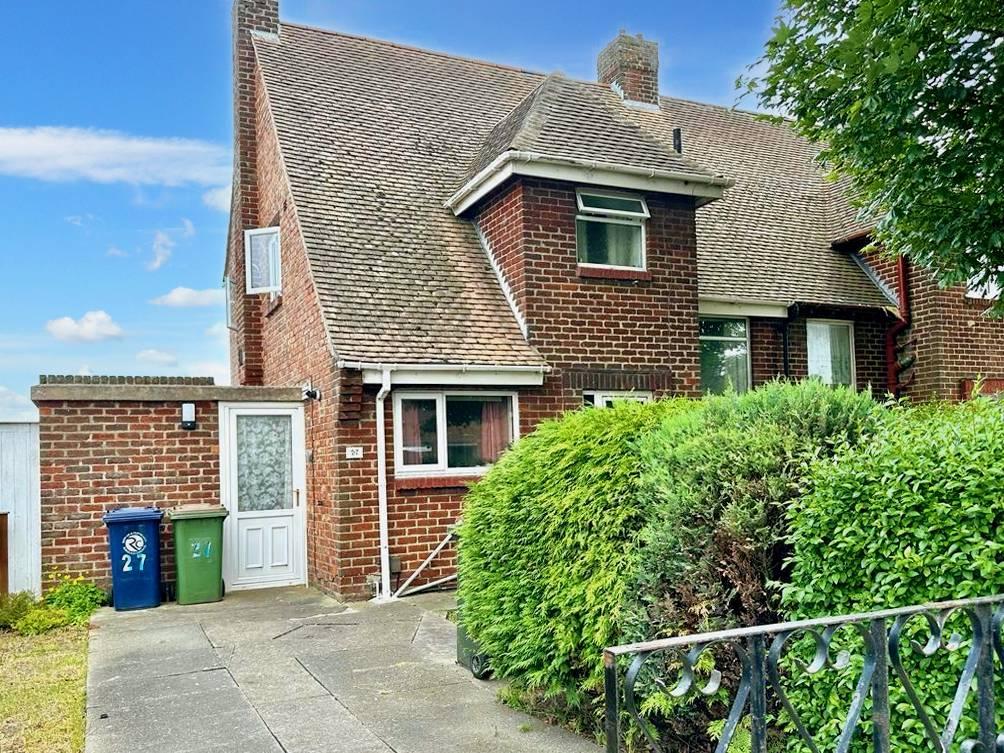 Staintondale Avenue, Redcar TS10 3 bed semidetached house for sale £