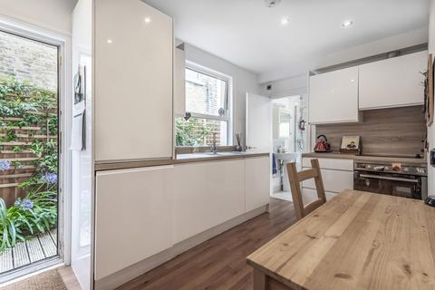 77 Quicks Road, London, SW19 1EX