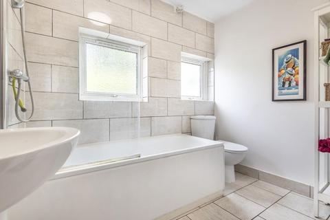 77 Quicks Road, London, SW19 1EX
