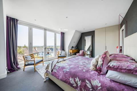 9 Sarre Road, London, NW2 3SN