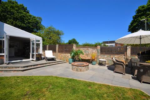 12 Beechgrove Place, Helensburgh, G84 7TU