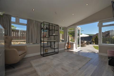 12 Beechgrove Place, Helensburgh, G84 7TU