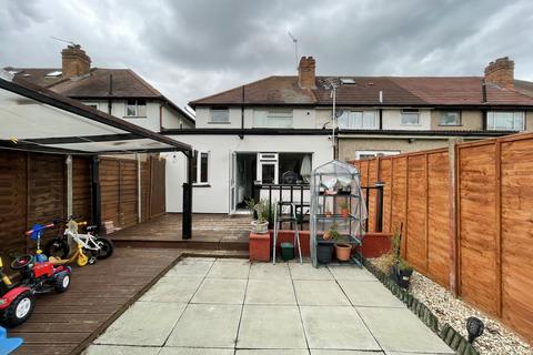 71 Braund Avenue, Greenford, UB6 9JJ