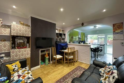 71 Braund Avenue, Greenford, UB6 9JJ