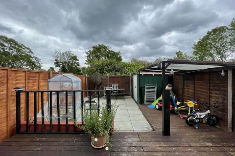71 Braund Avenue, Greenford, UB6 9JJ