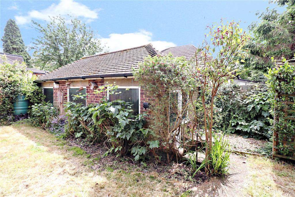 Detached Garage