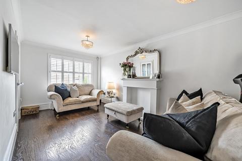 56 Barlow Drive, London, SE18 4NE