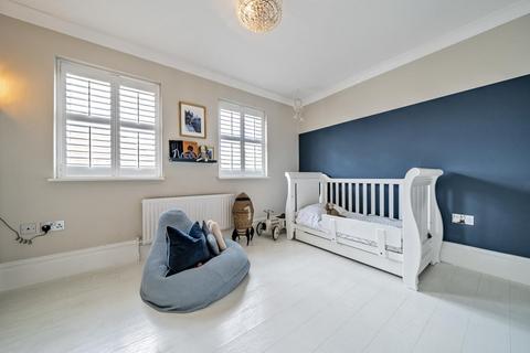 56 Barlow Drive, London, SE18 4NE