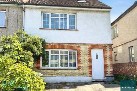 4 bedroom semi-detached house to rent, Clitterhouse Road, Cricklewood, NW2