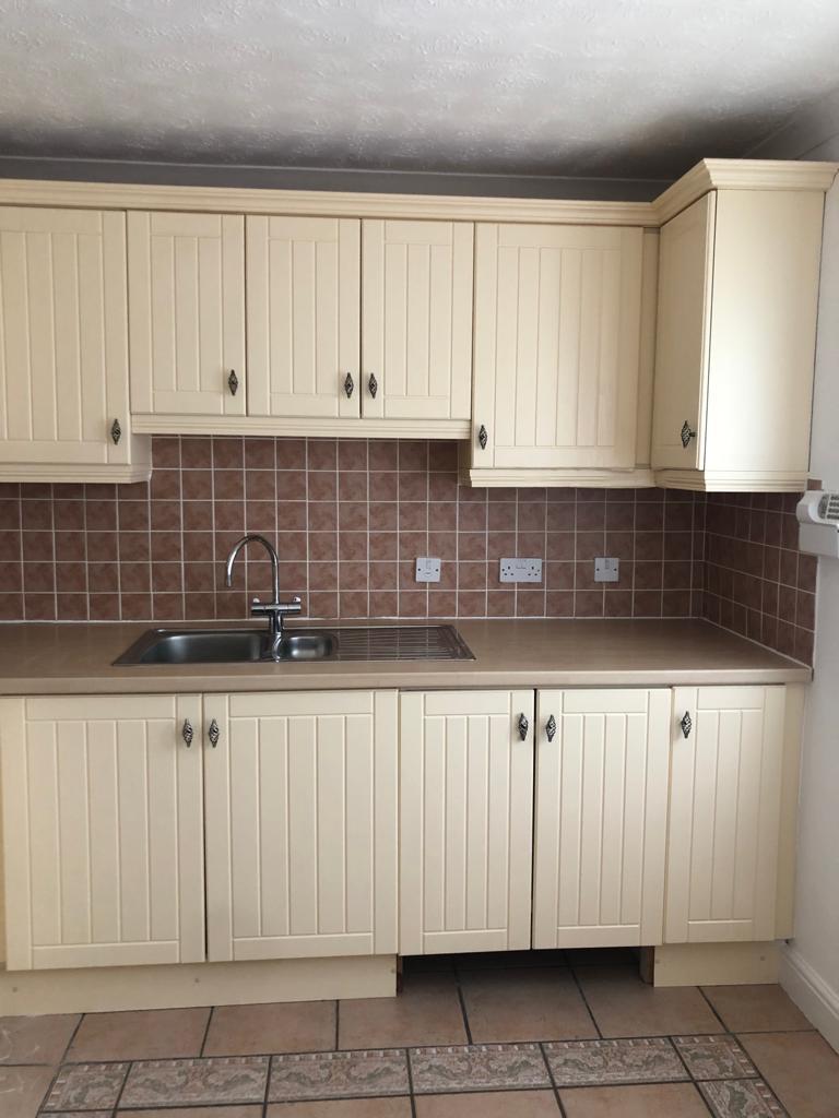 Sheldrake Way, Beverley, HU17 2 bed semidetached house £750 pcm (£