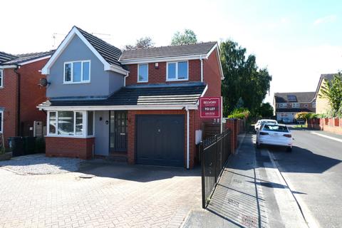 4 bedroom detached house to rent, Church Rein Close, Warmsworth, DN4